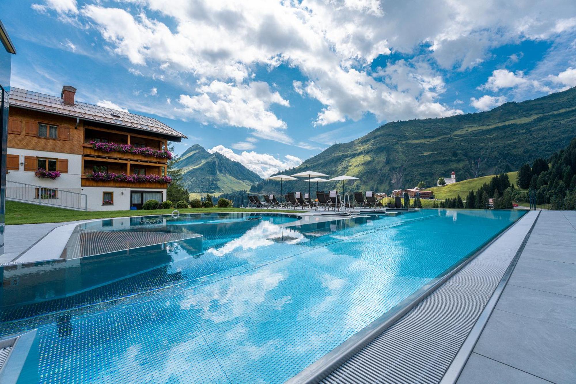 Hotel Alpenblume Damuels Exterior photo